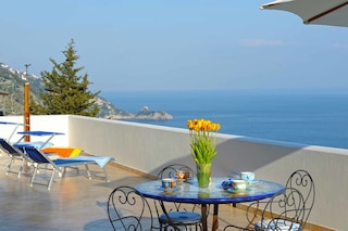 アマミ ビアッジ - カサ アレア