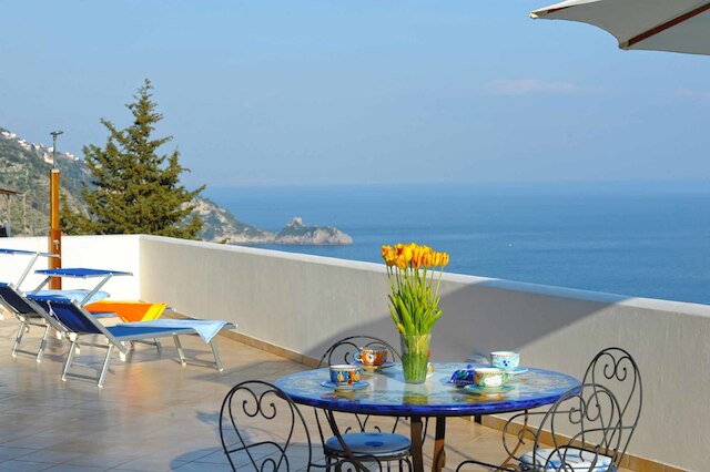 アマミ ビアッジ - カサ アレア