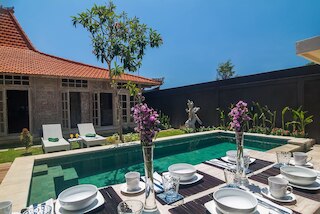 ジョグロ ヴィラ