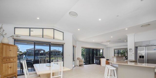 モウリーン ウォーターフロント ビーチ ハウス