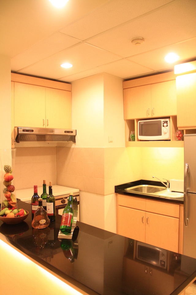 アディティア マンションズ アパートメント