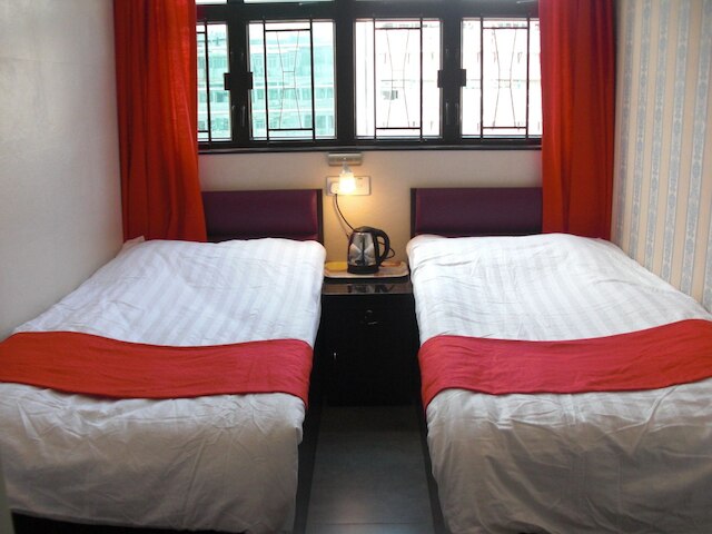 ダイナスティ コマーシャル ホテル