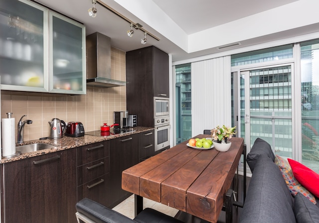 アップルウッド スイーツ - 3 ベッド ウォーターフロント エリア