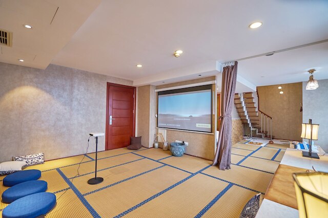 サマー フラワー アパートメント