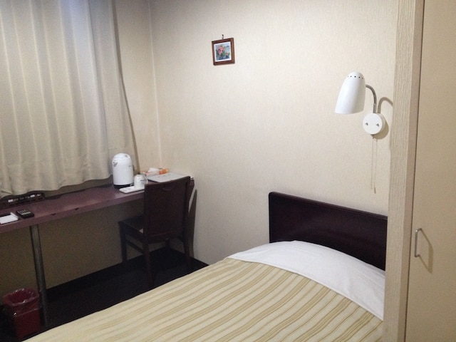 ビジネスホテルかもした