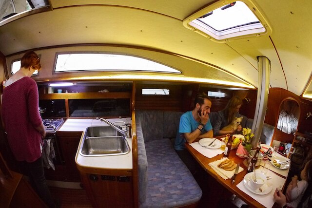 ノルワヴァイ スリープ イン ア ボート