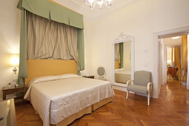 セリストーリ パレス レジデンス