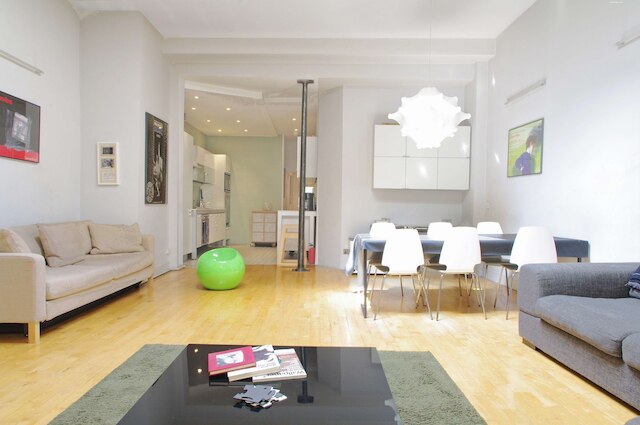 ザ ロンドン エージェント ザ ストランド