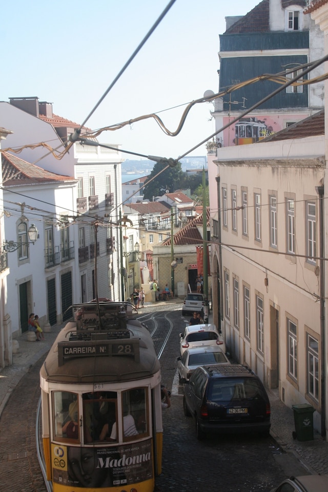 アルママータ リスボン アパートメンツ