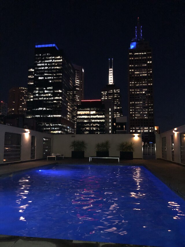 キング デラックス アパートメンツ