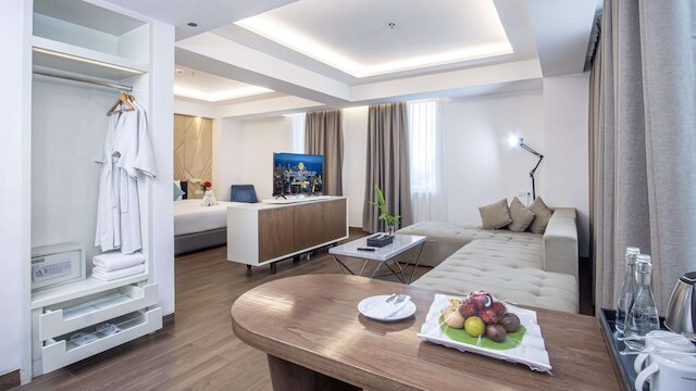 ゴールデン チューリップ エッセンシャル マカッサル