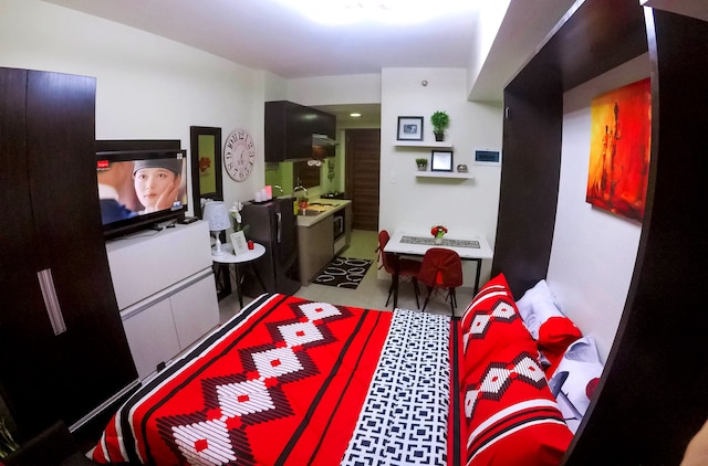 スタジオ コンド アット ホライズンズ 101