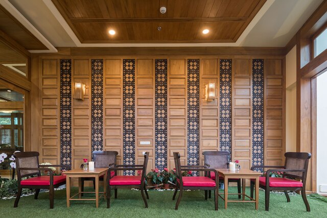 ピーク ニーマン プレステージ ホテル