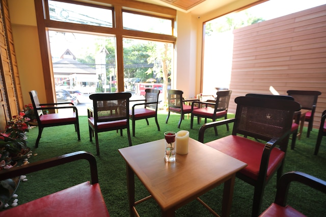 ピーク ニーマン プレステージ ホテル