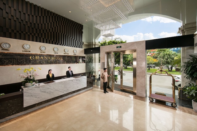 グランディオーズ ホテル & スパ