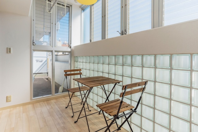 ユニバーサルベイ コンドミニアム