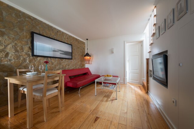 フローレス アパートメント