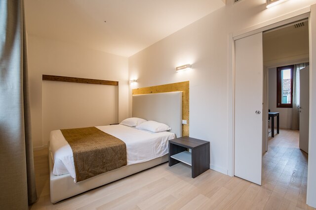 チャーミング パレス コルテ デル テアトロ