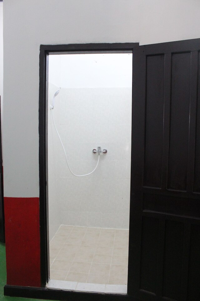 イ ノット ラオス ホステル