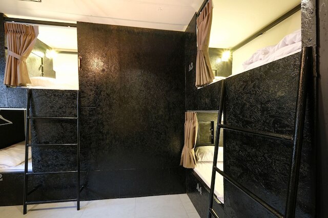 サリー ホステル