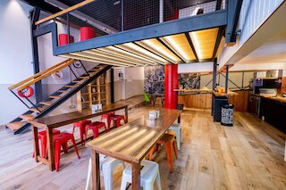 ファー ホーム ベルナベウ