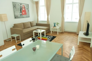 ウィーン ホットスポット - フンデルトヴァッサー コンストゥルビュレル