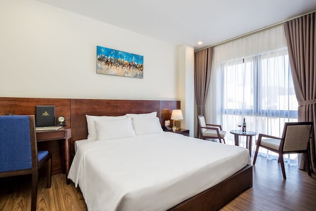 ハカ ホテル & アパートメント