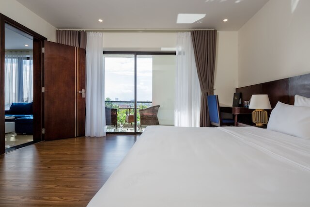 ハカ ホテル & アパートメント