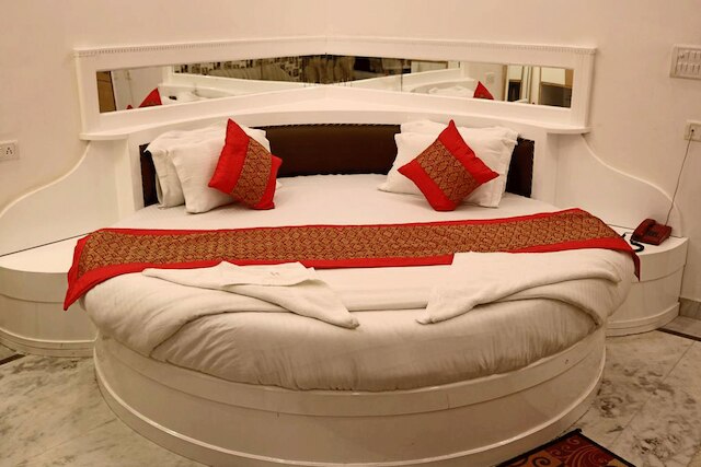 ニュー ヒンドゥスターン バイ バックパッカーズ ヘブン