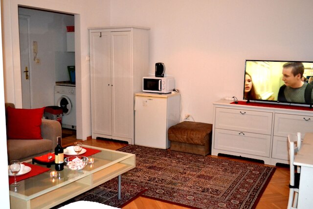 ウエスト アパートメンツ マゾビエツカ 7