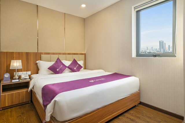 ラベンダー リバーサイド ホテル