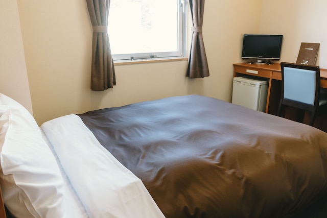 熊本市場前ビジネスクレナイホテル