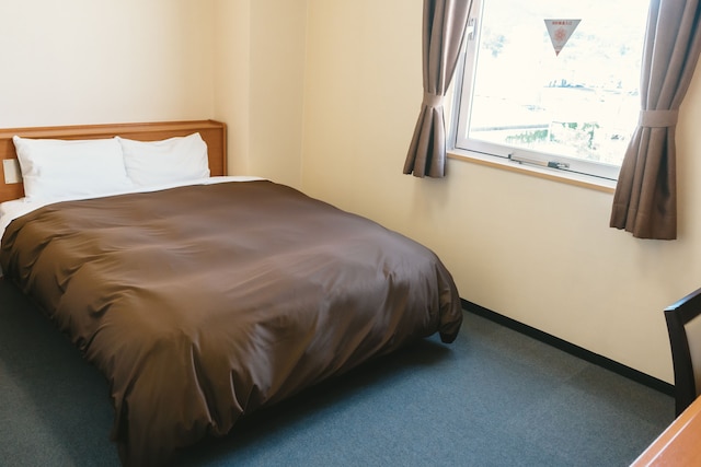 熊本市場前ビジネスクレナイホテル