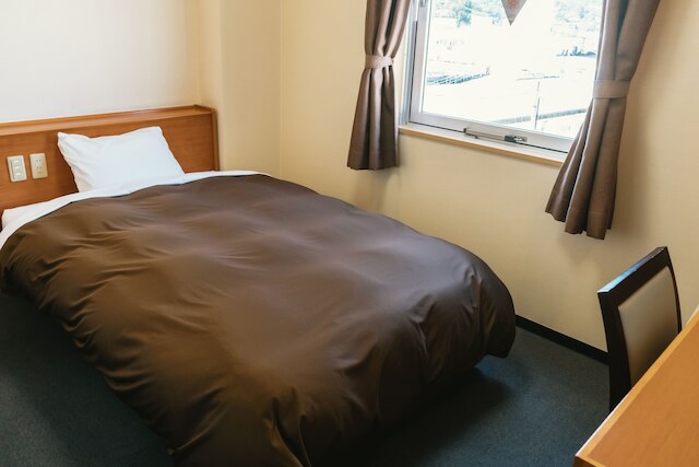 熊本市場前ビジネスクレナイホテル