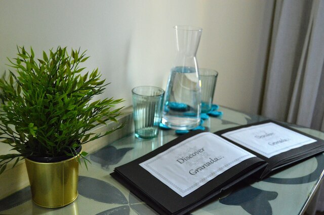 アロハミエント コン エンカント ラ ルナ エン エル アルバ