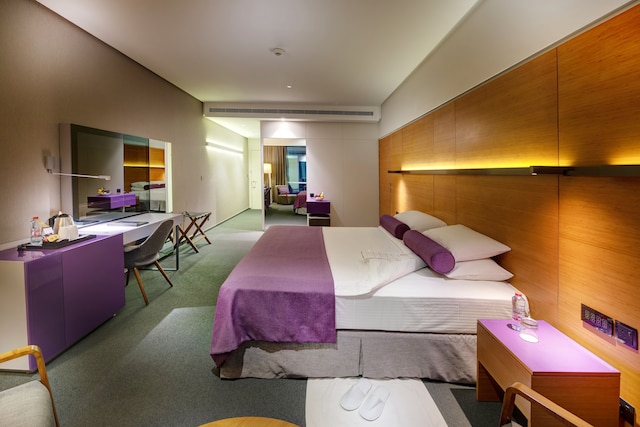 ジ・アクト・ホテル・シャージャ