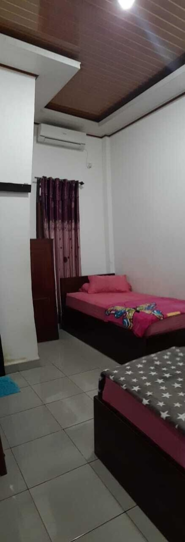 ロスメン イブ Hj. タホ