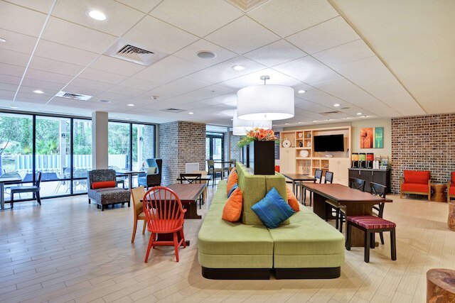 ホーム 2 スイーツ バイ ヒルトン ヒルトン ヘッド