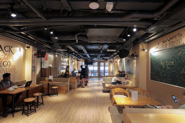 レッドドアーズ ホステル、シグニチャー イン