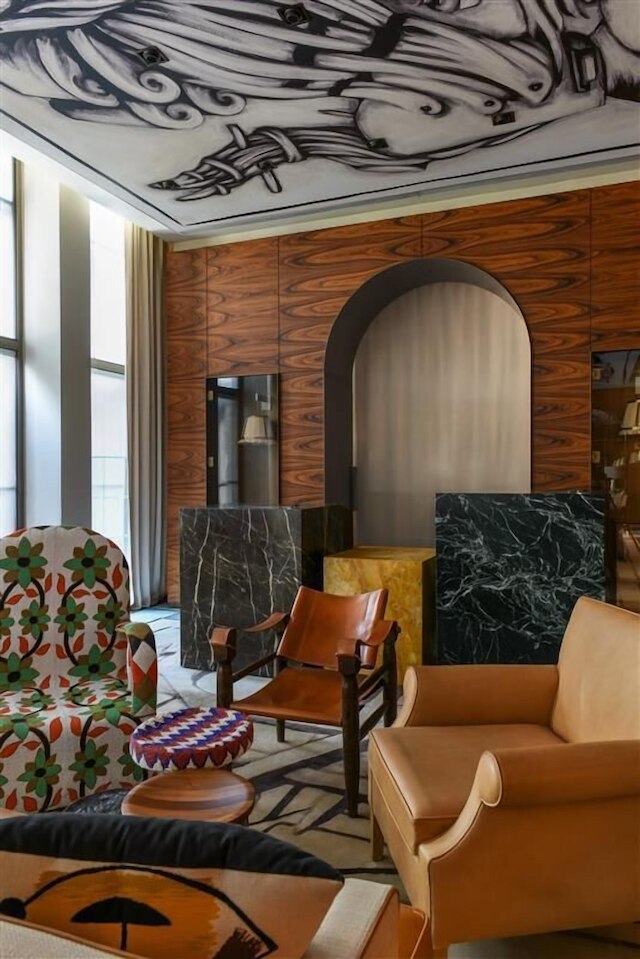 ブランチ パリス - イヴォーク コレクション