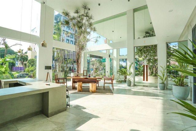 モルヴェン・ホテル・コロンボ