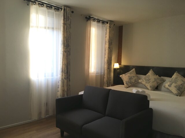 ホテル ノワール