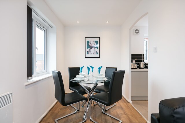 ブルーストーン アパートメンツ リバーサイド