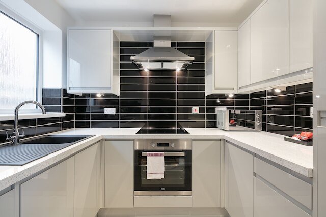 ブルーストーン アパートメンツ リバーサイド