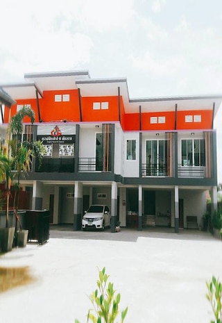 グラフィック ハウス アット チャン ライ