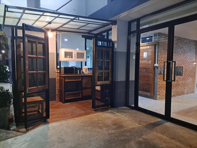 グラフィック ハウス アット チャン ライ