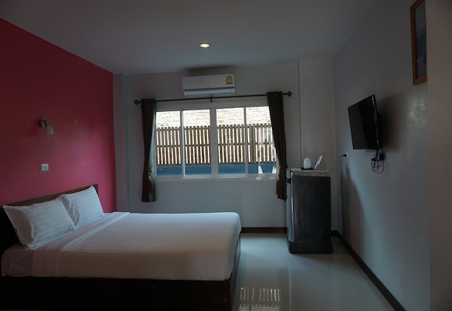 グラフィック ハウス アット チャン ライ