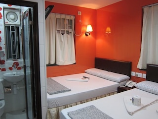 トラベラーズ ホステル