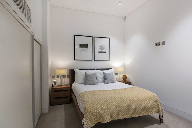 アーバン シック - チルターン アンド ベーカー