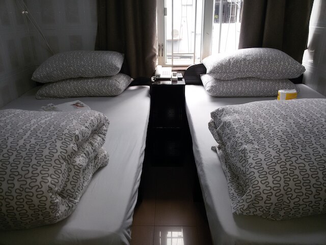 トムズ ゲストハウス